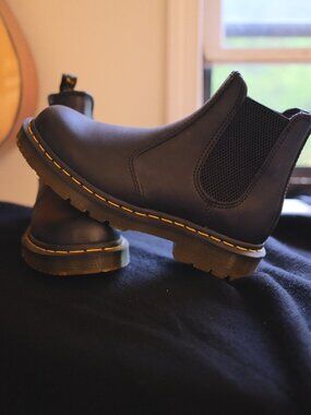 Dr. Martens Chelsea Boots Slip Resistant Black Leather Size 7